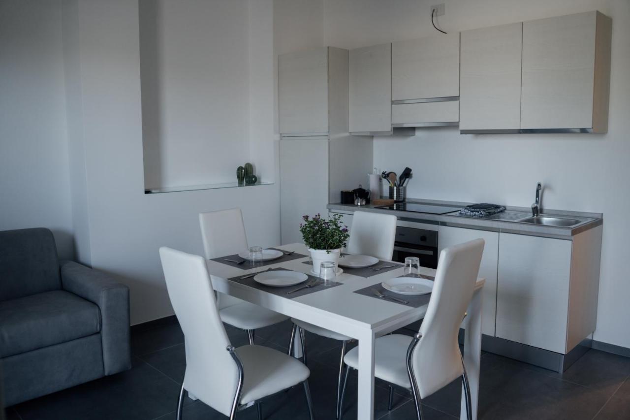 Domus Residence - Lucrezio - บารี ภายนอก รูปภาพ